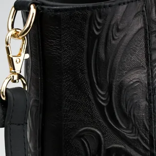 VICTORIA BLACK, vista adicional
