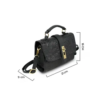 RENATA BLACK, vista adicional
