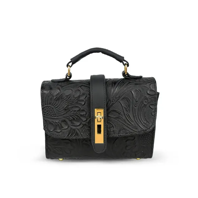 RENATA BLACK en Negro